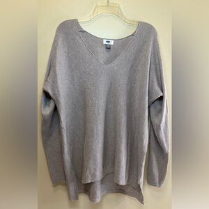 Old Navy Light Gray/ Tan V-neck Sweater- Size XL